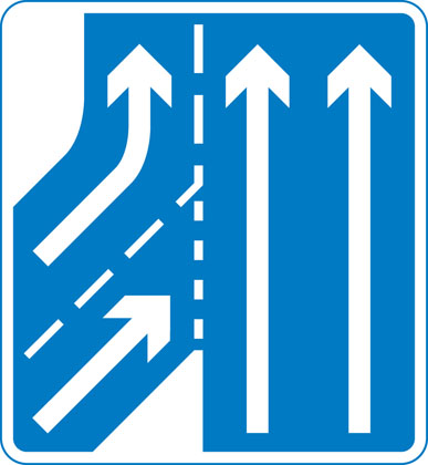 Information sign addtional traffic joining left